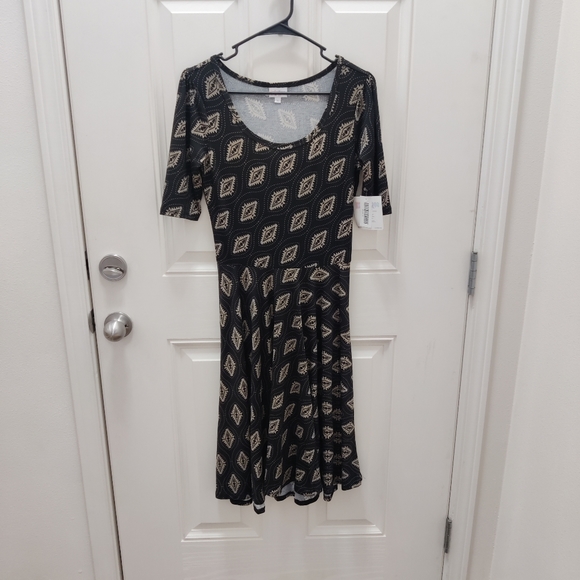 Set of 4 LuLaRoe Nicole Dresses size Small - Picture 9 of 10